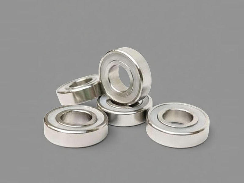 The Difference Between Chrome and Stainless Steel Bearings
