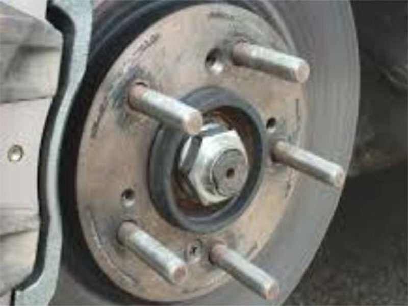 How to Properly Tighten the Axle Nut on a Wheel Hub Bearing