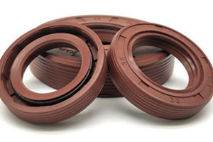 High-temperature CSC – Uses Viton (FKM) primary seals, a vented bearing housing, and high-droop-point grease.