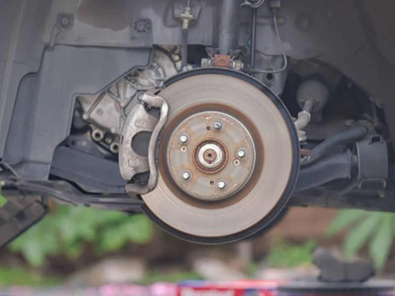 front-wheel-bearing-replacement-overview-bolt-on-press-in