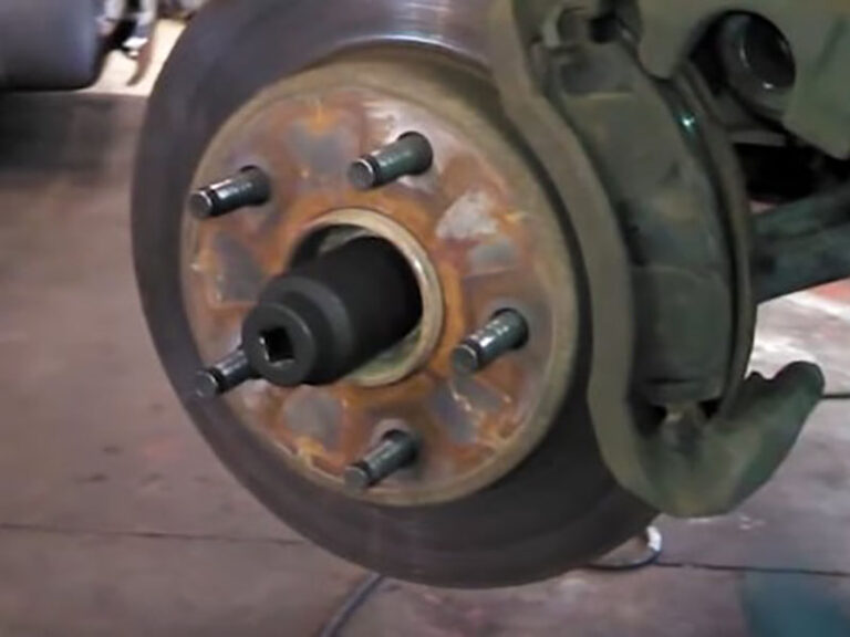Bad Wheel Bearing Symptoms and Replacement