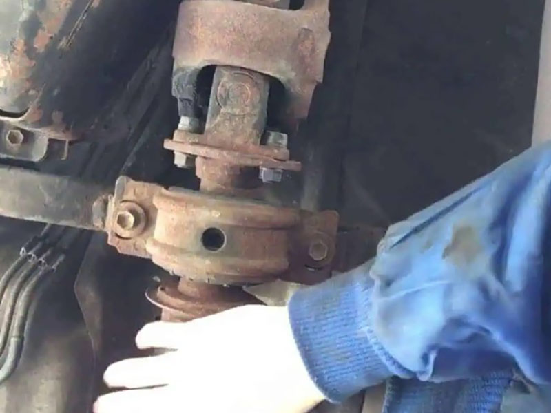 carrier-bearing-failure-symptoms-vibration-humming-clunking